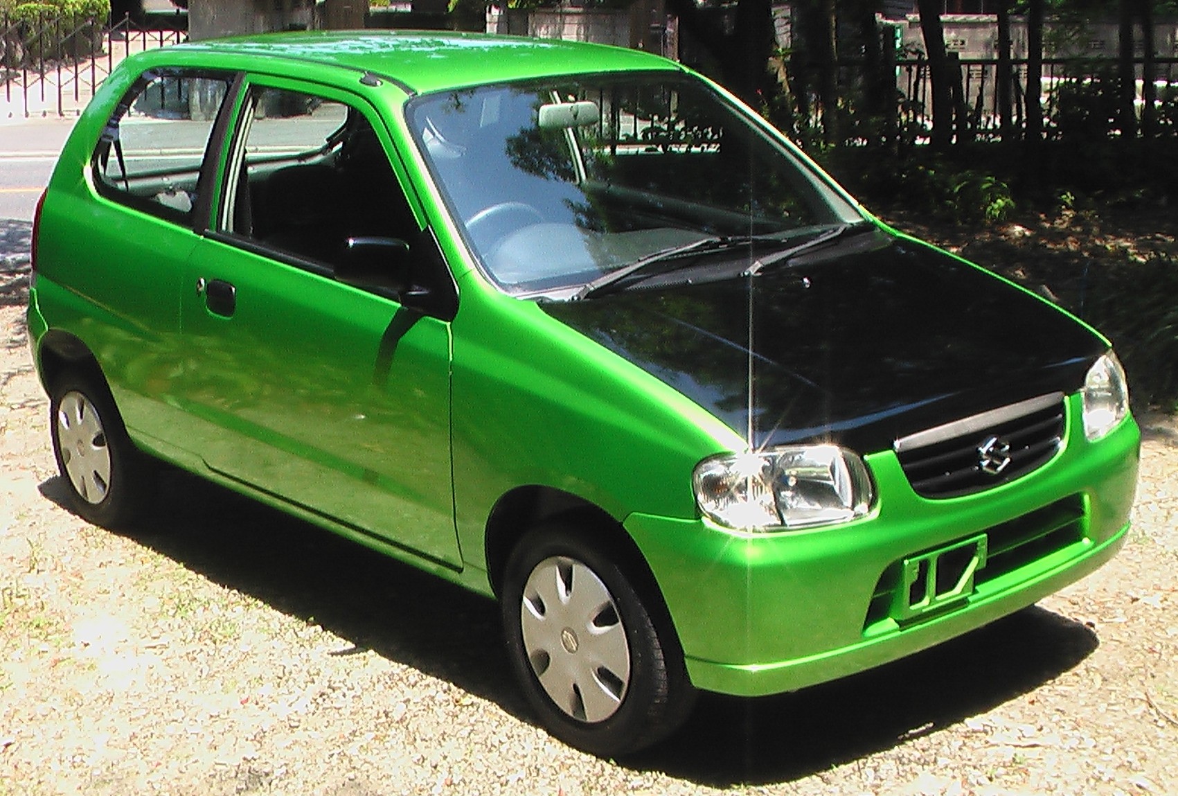 SUZUKI ALTO Vs HA23V front left view